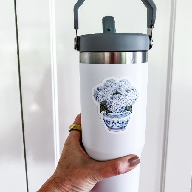 Adesivo Blue Hydrangeas in Chinoiserie Pote Vinyl Sticker (blue hydrangea chinoiserie die cut vinyl sticker)