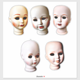 Adesivo boneca assustadora prepara brinquedos velhos