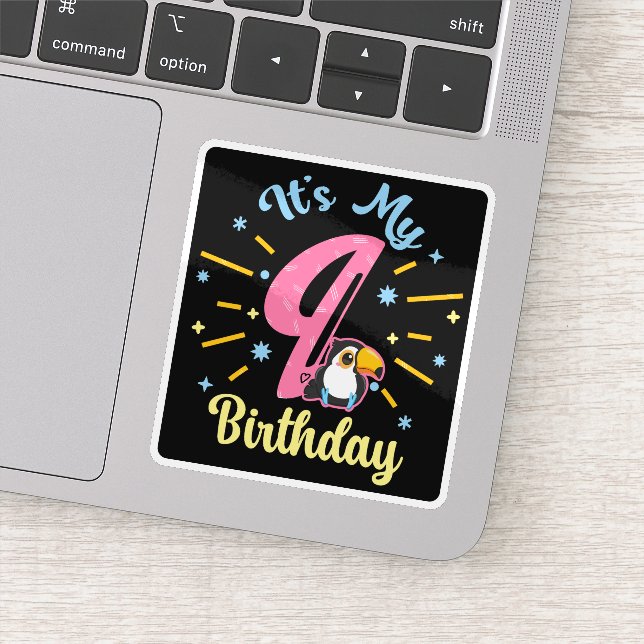 Adesivo Bonita Turiana 9.º Aniversário de 89 Anos Rapariga (Detalhe)