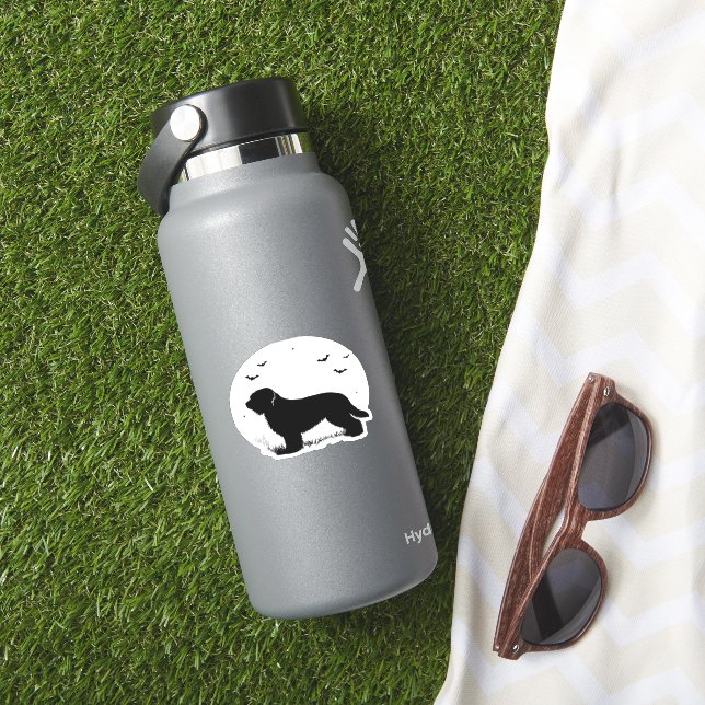 Adesivo Cachorro Briard - Silhueta da Lua Halloween Superd (HydroFlask Insitu)