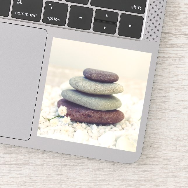 Adesivo Cairo Meditativo de Pedras Empilhadas (Detalhe)