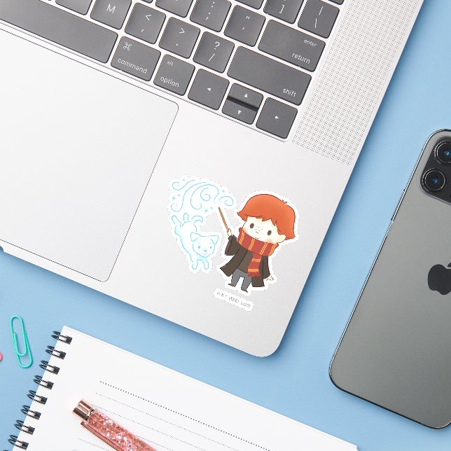 Adesivo Chibi Ron Weasley Patronus (Notebook com iPhone)