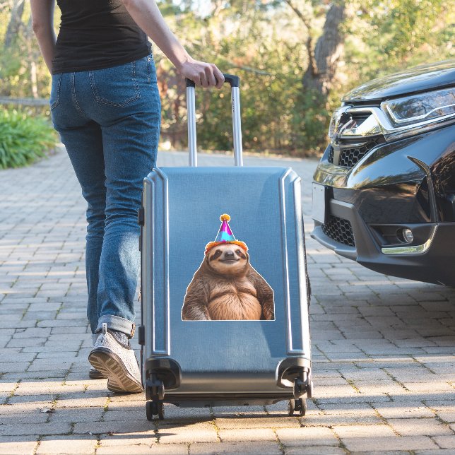 Adesivo Chunky Sloth birthday party hat gift funny meme pr (Mala Insitu)