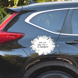 Adesivo Com cada passo que vivo no momento...