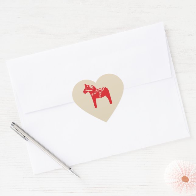 Adesivo Coração Design de Natal da Suécia com Cavalo Vermelho (Envelope)
