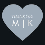 Adesivo Coração Dusty Blue Obrigado Monogramas Trendy Casamento<br><div class="desc">Impresso com iniciais de monograma (que você pode editar, alterar e personalizar) em cor azul empoeirada personalizada com obrigado personalizado que você envia!</div>