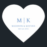 Adesivo Coração Minimalista e Chic | Casamento<br><div class="desc">Minimalista e Chic | Adesivo Redondo Clássico de Casamento Azul Estes guardanapos elegantes e modernos para casamento ou chá de noiva apresentam um design de texto simples em preto e branco que exala estilo minimalista. Adicione suas iniciais ou monograma para torná-los completamente seus.</div>