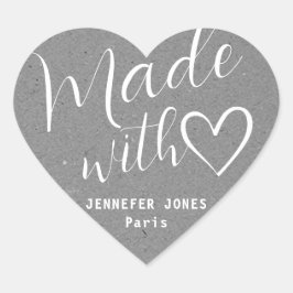 Adesivo Coração Papel Kraft feito com Cinza de caligrafia amorosa