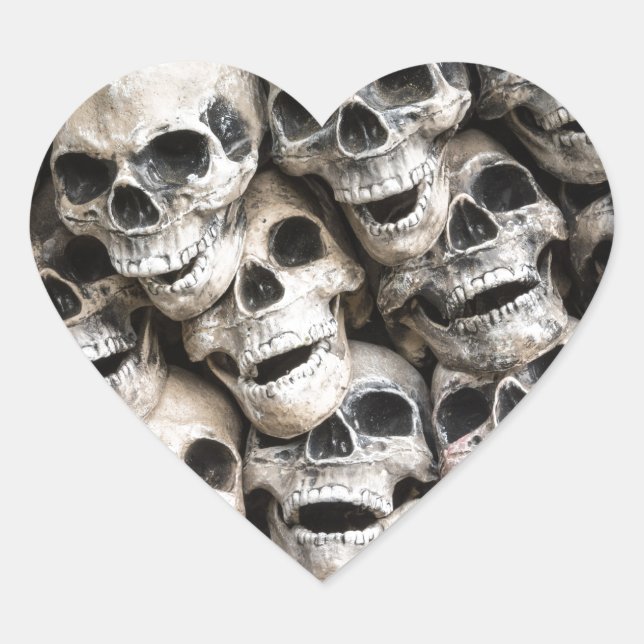 Adesivo Coração Pilha De Crânios (Frente)