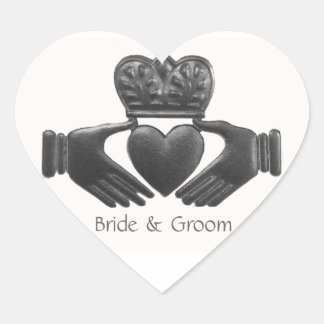 Adesivo Coração Símbolo de Amor em Forma de Coração de Claddagh Ir