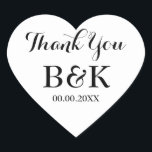 Adesivo Coração Vestidos de casamento de coração branco<br><div class="desc">O coração branco moldou o favor do casamento, obrigado seus adesivos. Cor de fundo preto e branco ou personalizada. Escrita elegante. Use como selantes de envelopes românticos / selantes ou como etiqueta de favor de casamento monograma para agradecer aos convidados. Forma bonita do símbolo de amor com texto na moda....</div>