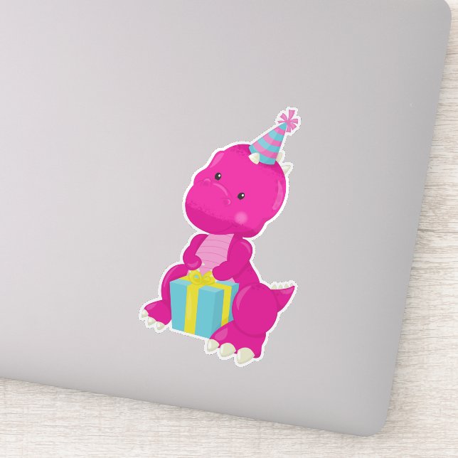 Adesivo Dinossauro de Aniversário, Dinossauro Rosa, Chapéu (Detalhe)