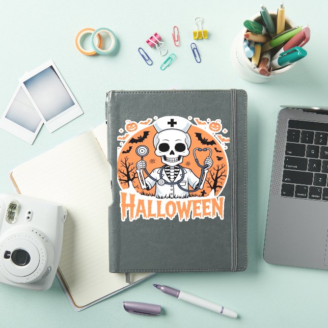 Adesivo Esqueleto de Enfermeira Halloween Essencial T-Shir (Capa para iPad)