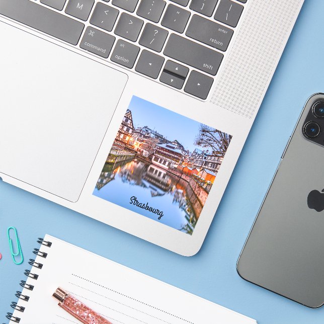 Adesivo Estrasburgo França (Notebook com iPhone)
