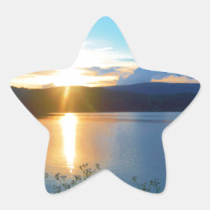 Adesivo Estrela Sol azul no lago