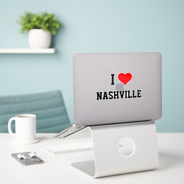Adesivo Eu amo Nashville (Laptop na mesa)