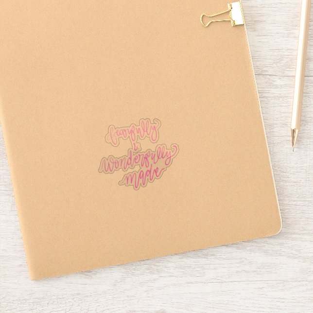 Adesivo Feliz e Maravilhosamente Feito (Notebook)