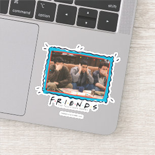 Adesivo FRIENDS™   Joey, Ross e Chandler no Sofá