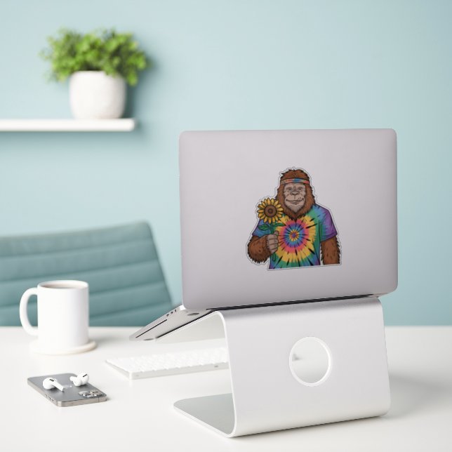 Adesivo Hippie Sasquatch (Laptop na mesa)