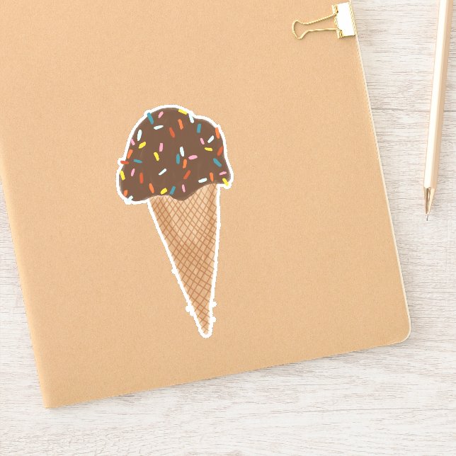 Adesivo Ilustração de Sorvete de Chocolate Cone w Sprinkle (Notebook)