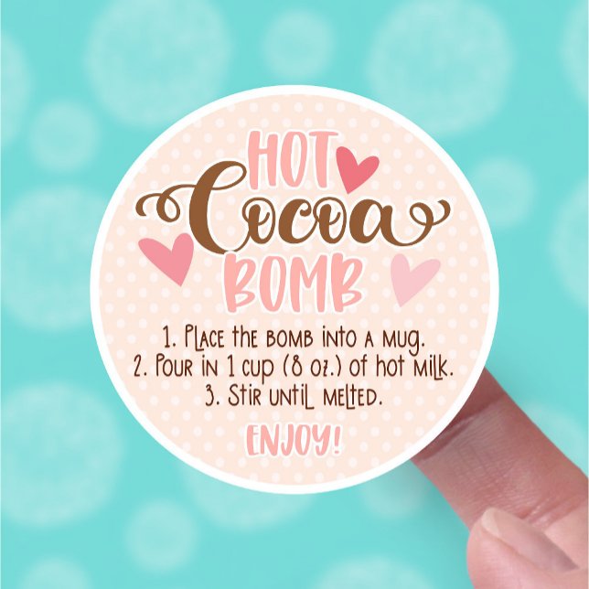 Adesivo Namorados Blush Quente-Bomba de Cacau Rosa Instruç (mockup of hot cocoa bomb serving instructions in blush pink with hearts for Valentines)