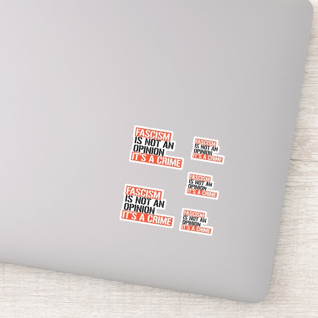 Adesivo O fascismo não é uma opinião (Detalhe)