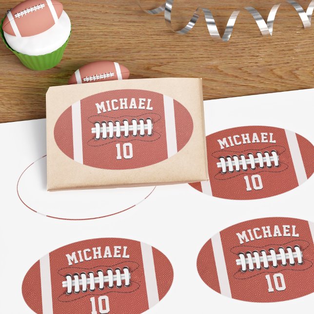 Adesivo Oval Aniversário de criança de Idade do Partido America (Fun football shaped oval stickers with space for a name and birthday age. Great for parties!)