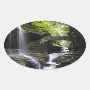 Adesivo Oval Cachoeiras no vale de Watkins, NY