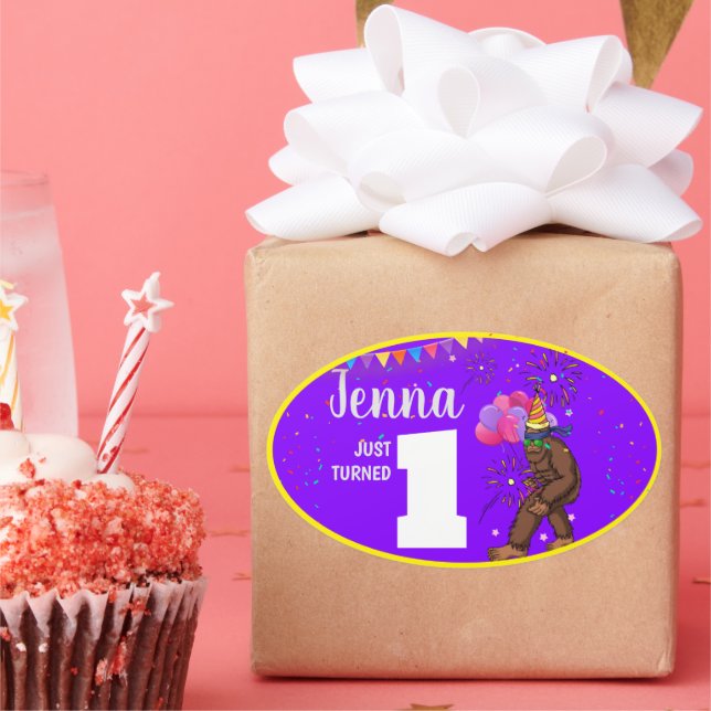 Adesivo Oval Cartão de aniversário de criança bonitinho de pé g (Festa)