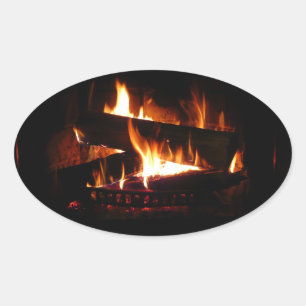 Adesivo Oval Cena de Inverno Quente com Lareira para Fotografia