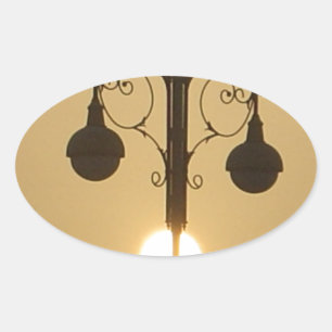 Adesivo Oval Charme Victoriano: Lâmpada de Streetlight Vintage