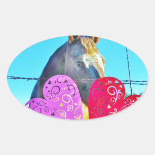 Adesivo Oval Corações Namorados de cavalo branco e castanho