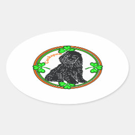 Adesivo Oval Dia de São Patrício de Cockapoo