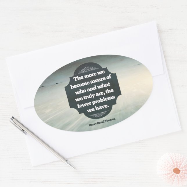 Adesivo Oval Henry David Thoreau Citação Inspiracional "Conscie (Envelope)