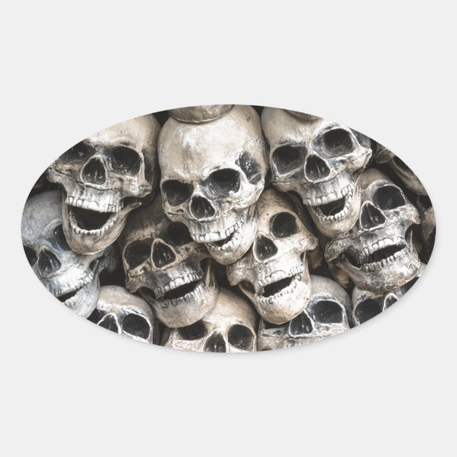 Adesivo Oval Pilha De Crânios (Frente)