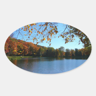 Adesivo Oval Sete Quedas de Outono Árvores e Lago