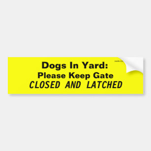 Adesivo Para Carro Cães na jarda: Mantenha por favor a porta, FECHADO