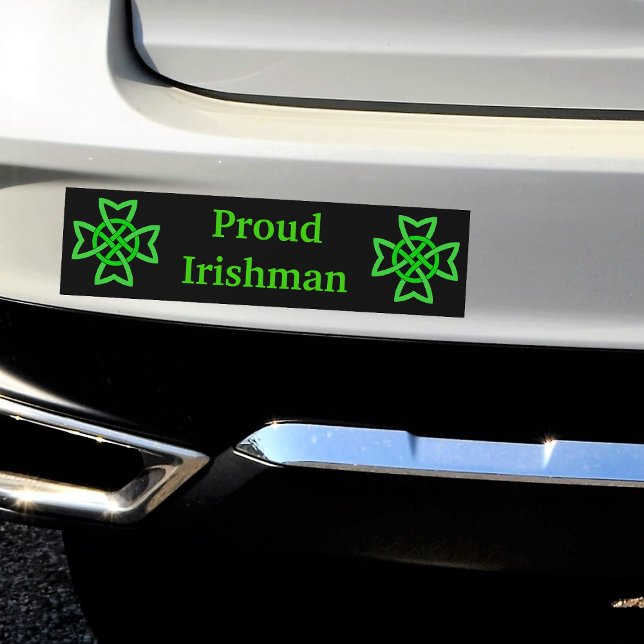 Adesivo Para Carro Orgulhoso Números Celtas Verdes do Irlandês (Bright green Irish Celtic knots on black Proud Irishman bumper sticker for your car.)