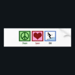 Adesivo Para Carro Peace Love Ski<br><div class="desc">Um presente bonito de esqui para um esquiador ávido que adora levar para as encostas no inverno. Um sinal de paz, coração, e uma pessoa em esquis, descendo uma montanha de neve em azul bonito. Um legal presente de Natal de esqui.</div>