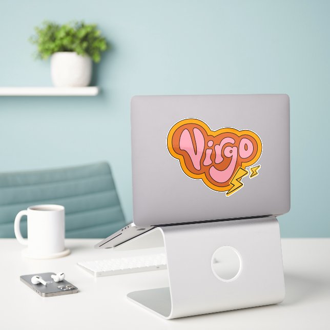 Adesivo Poder de Virgem | Garota Sensível | Camiseta Astro (Laptop na mesa)