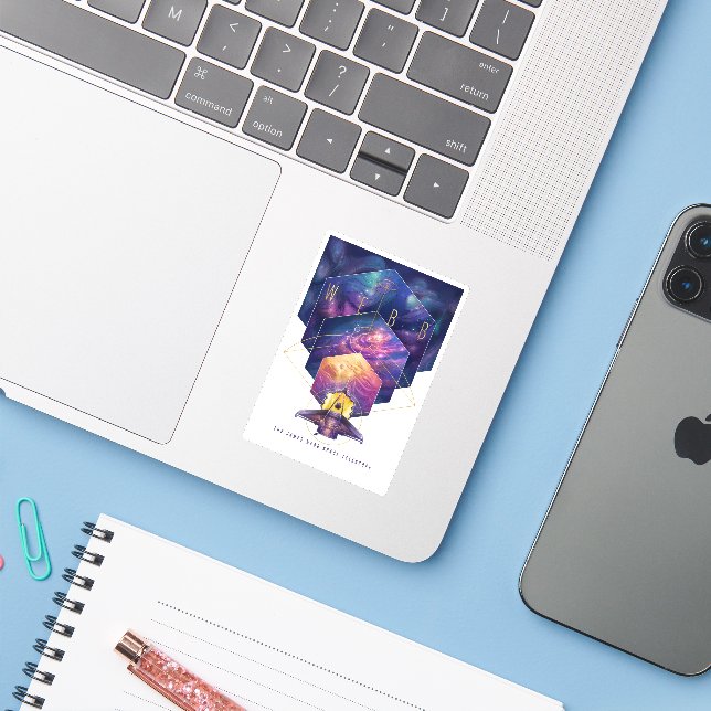 Adesivo Poster do Telescópio Espacial James Webb. (Notebook com iPhone)