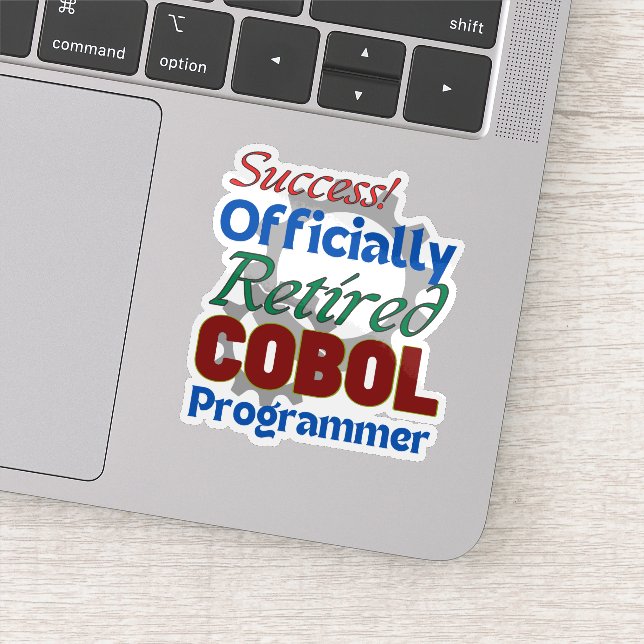 Adesivo Programador de COBOL Aposentado Compilando Alegria (Detalhe)