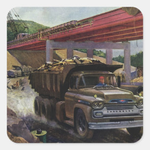 Adesivo Quadrado Caminhão Basculante Comercial Antigo em um Canteir