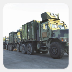 Adesivo Quadrado Caminhões blindados sentam-se no cais em Morehead