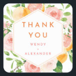 Adesivo Quadrado Casamento Citrus Watercolor Obrigado<br><div class="desc">Elevem o vosso casamento com o nosso vibrante Casamento Citrus Watercolor Obrigado Design Praça Praça, onde todos os detalhes explodem com charme tropical e alegria colorida. Mergulhe na beleza refrescante dos fundos brancos adornados com gráficos em aquarela animados, com laranjas, limões, toranjas rosa e delicadas flores cor-de-rosa entrelaçadas com verde-luxuoso....</div>