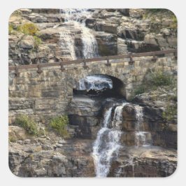 Adesivo Quadrado Cascata Através da Pedra