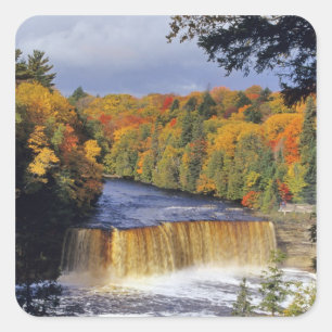 Adesivo Quadrado Cataratas superiores de Tahquamenon no UP Michigan