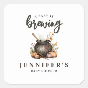 Adesivo Quadrado Chá de Bebê de Halloween 'Baby Is Brewing'