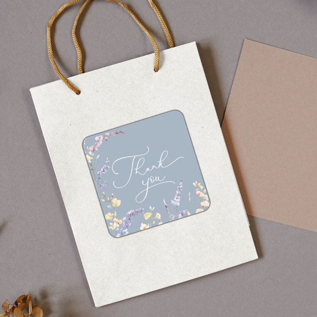 Adesivo Quadrado Chá de fraldas de flor selvagem azul empoeirado Ob (Criador carregado)