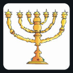 Adesivo Quadrado Church Menorah<br><div class="desc">Uma igreja menorah em ouro com muitas velas. Esta design parece realmente eficaz neste adesivo</div>